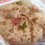 「喫茶店のバターピラフ」は具材が多めで、いかにもおいしそうです