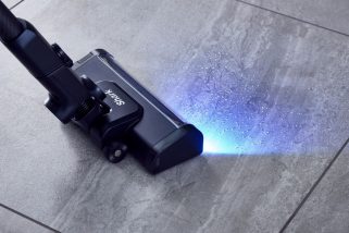 【シャーク最高峰】新型コードレス掃除機「パワークリーン 360 PRO」がエグい！ゴミ捨ての手間ゼロ＆壁際で吸引力5倍