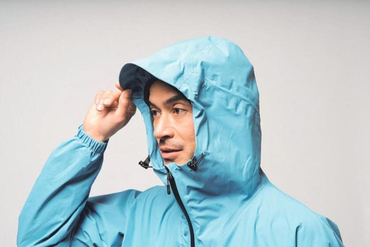 【3シーズン着回せる万能アウター】防水・防風・超軽量!今買うべきカリマー&ザ・ノース・フェイスの最強「ソフトシェル」2選