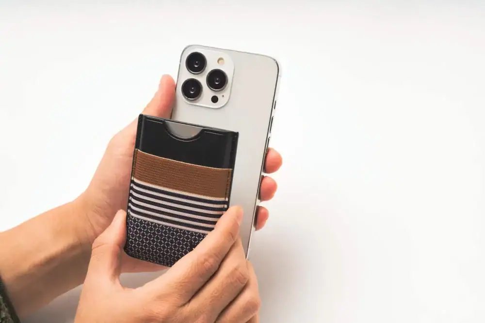 第3位 【スマホ財布化の最終結論】キャッシュレス派の「もしも」を救う!ガジェットのプロが選ぶ“死角なし”の次世代ウォレット4選