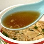 サンヨー食品 サッポロ一番 しょうゆ味 リュウジ監修 世界で一つの爆旨にんにく／最大の特徴は、やはり圧倒的なにんにくの香り