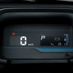 デジタルスピードメーターや全方位モニター付き9インチメモリーナビゲーションなど、機能も充実化