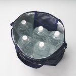 2Lのペットボトルが5本入るサイズ