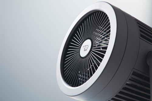 【1台2役】扇風機とサーキュレーターが合体!? 象印の「2WAYサーキュレーター」なら空気循環から部屋干し、夏の涼みまで一年中大活躍