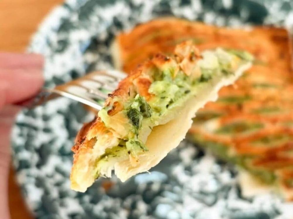 第1位　【業務スーパーで発見】フランス直輸入「惣菜パイ」が激ウマだった！焼くだけで超本格的なサクサク冷凍パイ3種を味くらべ、グルメライターが徹底レビュー