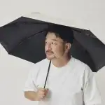 第3位 【ユニクロの“移動できる日陰”】日傘男子を定着させる!?「2,990円の晴雨兼用傘」は猛暑を生き抜くサバイバルギアだ!/No.1モノ雑誌編集長のお墨付き『コレ買いです』