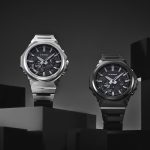 G-SHOCK 左)GST-B1000D-1AJF ¥66,000(税込) 右)GST-B1000BD-1AJF ¥75,900(税込)