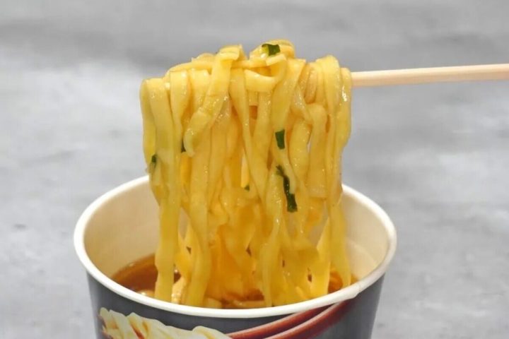 「ガチでウマかったカップ麺」麺に全振り!?やりすぎ感が最高な一杯、“完成度高すぎる”ギルティ濃厚豚骨…ほか【カップ麺の人気記事ランキングベスト3】(2026年4月版)