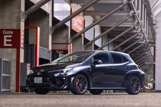 【この進化、もはや別格】スーパー耐久で鍛え抜かれた新型「トヨタ GRカローラ」25式後期に試乗！圧倒的な走りと意外な実用性をプロが徹底レポート