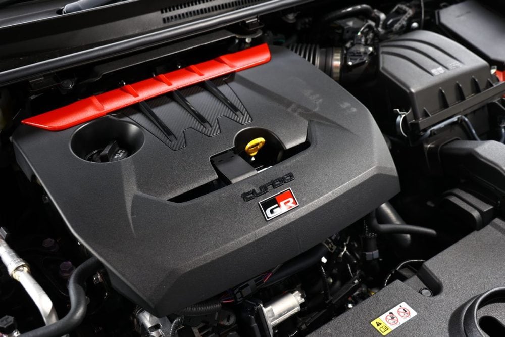 最高出力は224kW、最大トルクは400Nm