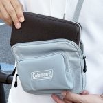 メイン収納にはラウンドファスナーの長財布も入る
