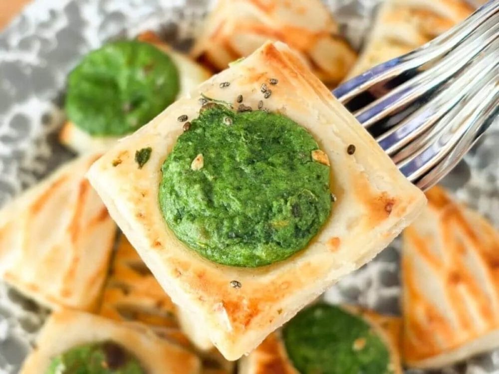 第1位　【業務スーパーで発見】フランス直輸入「惣菜パイ」が激ウマだった！焼くだけで超本格的なサクサク冷凍パイ3種を味くらべ、グルメライターが徹底レビュー