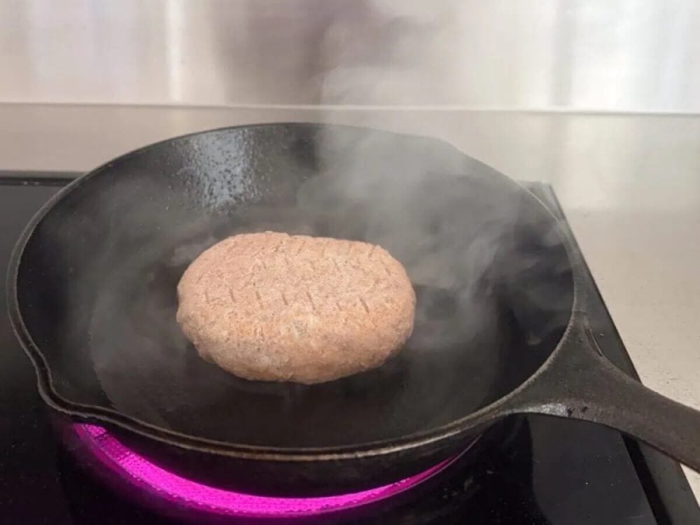 第2位　【業務スーパーのハンパない冷食】価格設定おかしい…「1枚60円の激得ハンバーグ」3種を徹底比較＆最強アレンジ