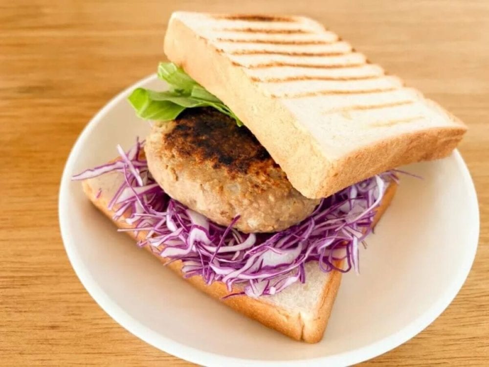 第2位　【業務スーパーのハンパない冷食】価格設定おかしい…「1枚60円の激得ハンバーグ」3種を徹底比較＆最強アレンジ