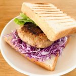 第2位　【業務スーパーのハンパない冷食】価格設定おかしい…「1枚60円の激得ハンバーグ」3種を徹底比較＆最強アレンジ