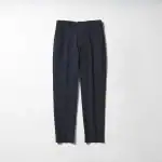 第1位 【梅雨の通勤に最強】100回洗っても撥水!? ワークマン「1900円の万能スラックス」がビジネスマンの救世主!スタイリストが徹底解説
