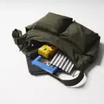 第1位 【ユニクロ最強の2,990円】大人気「マルチポケットショルダーバッグ」がさらに進化！街歩きにも最適な7ポケットの収納力をスタイリストが徹底解説