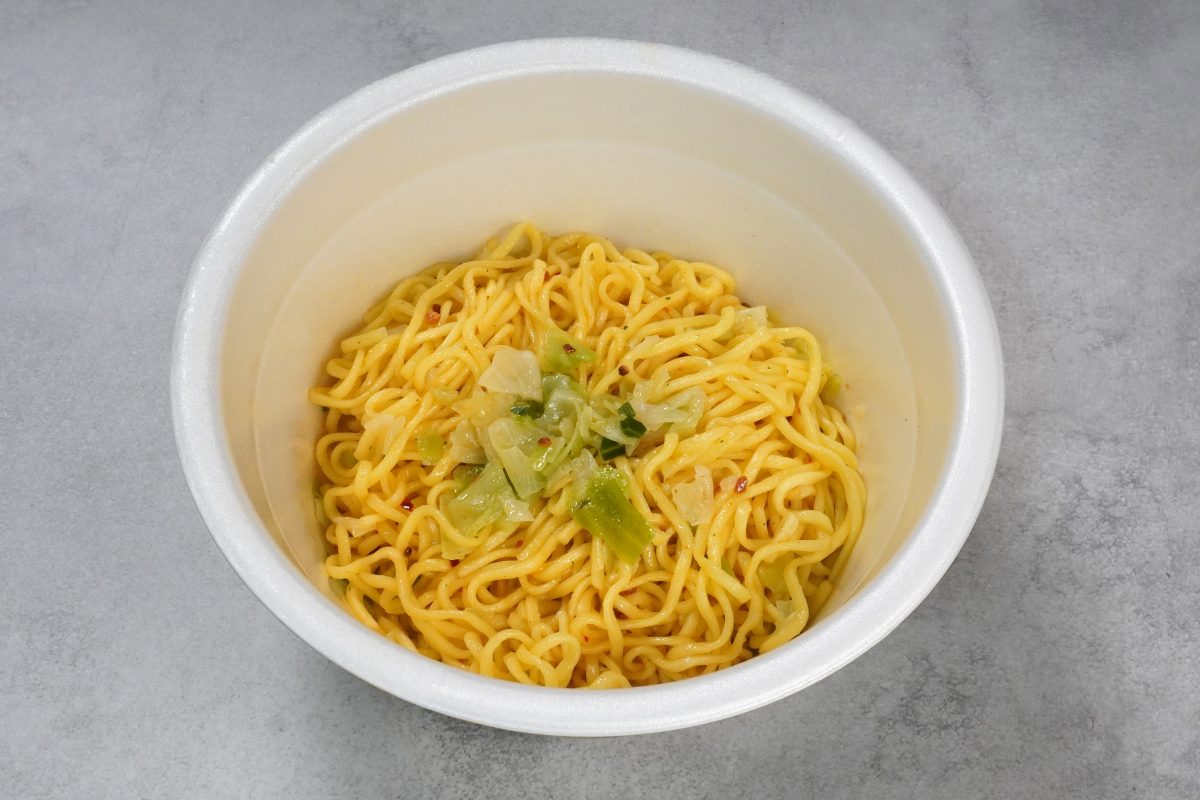東洋水産 マルちゃん正麺 カップ ペペロンチーノ味焼そば ￥258（税抜）