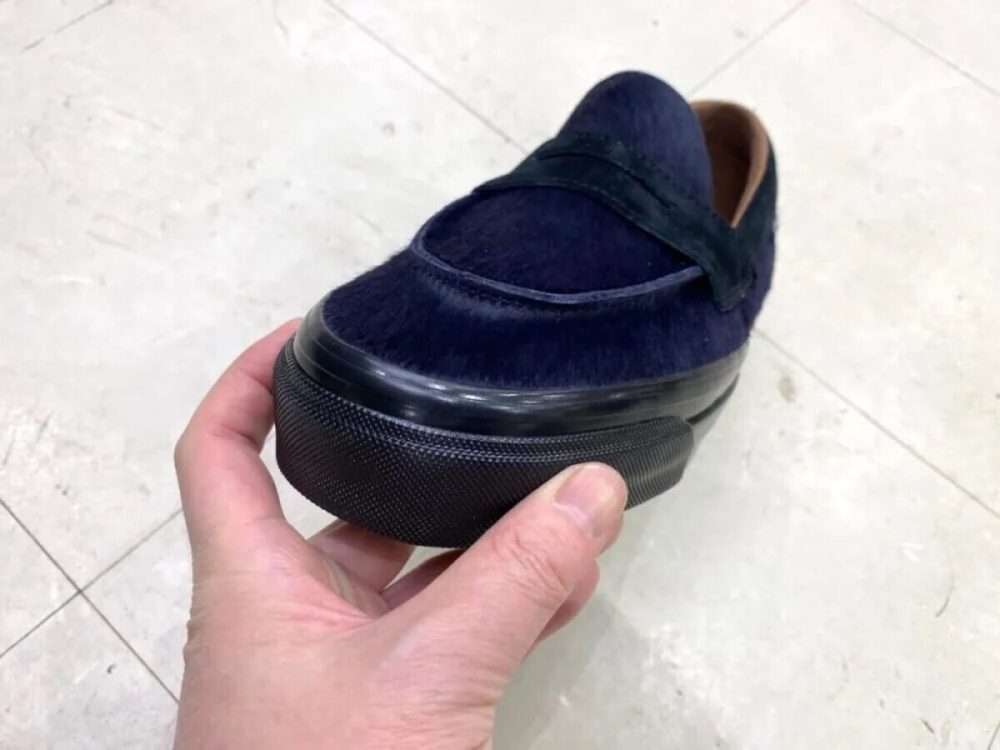 第1位　【VANSが本気出した】履き心地はスニーカー、見た目は上品ローファー！新作「LX LOAFER 53」をエディターが試し履き