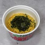 わかめの量がすごい!麺の量もすごい!