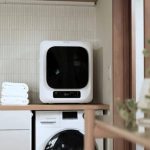 第1位　【コンセントに挿すだけ】電気代1時間15円“部屋中どこでも使える”小型衣類乾燥機を試してみたら最強だった