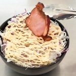 「プロ仕様 豚チャーシュー 切り落とし」は、パッケージに「醤油の奥深い味わいがクセになる。」と書かれた【業スー】の隠れヒット商品