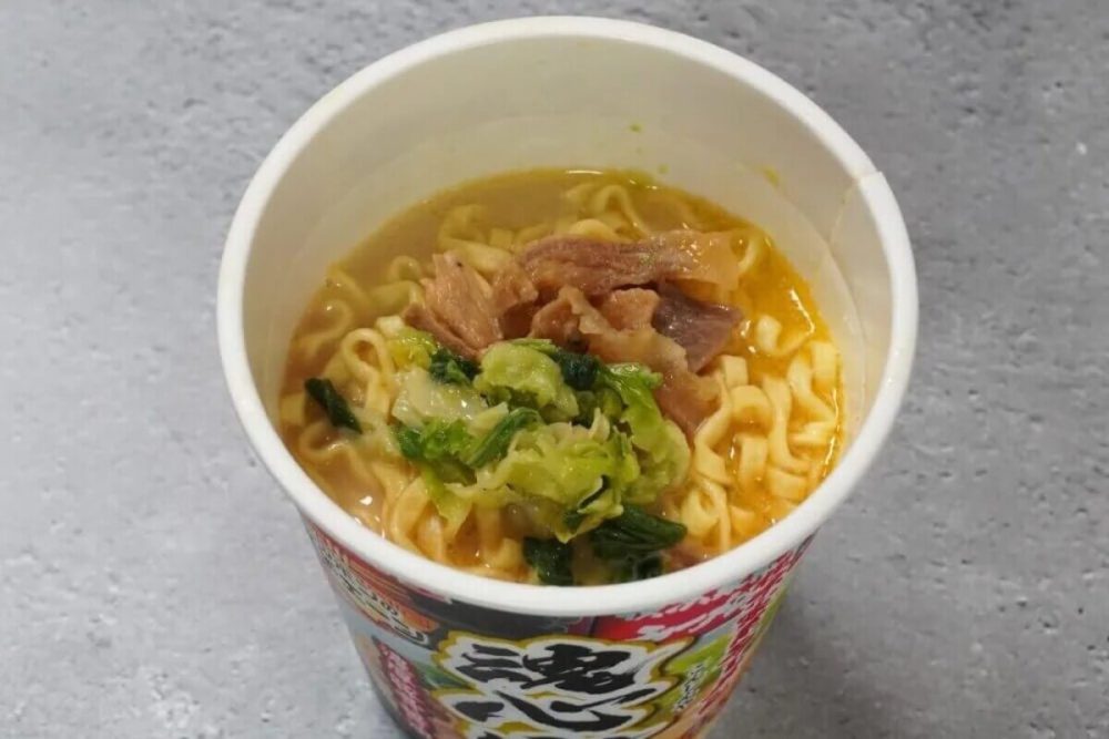 第2位　【ガチうまい新作カップ麺】背徳感がたまらない“濃厚豚骨ラーメン”ベスト3杯「1位は完成度が凄いクリーミーな家系コラボ」