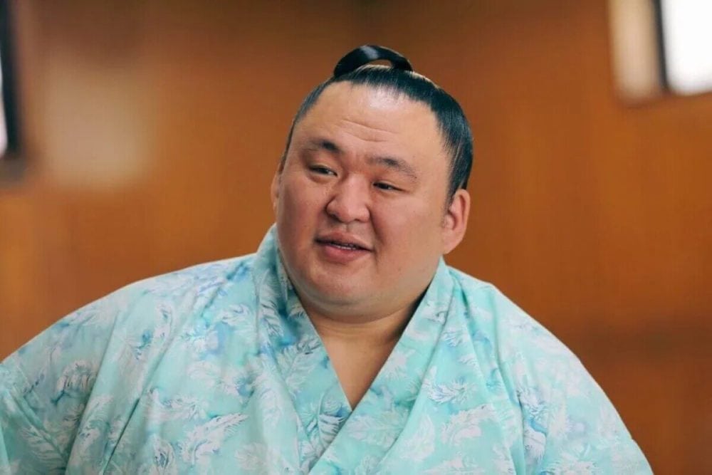 第2位　【41歳の幕内力士】鉄人・玉鷲関が語る「22年間休まない」秘訣と秘密の力士ファイルとは？そして今日も土俵に立ち続ける…