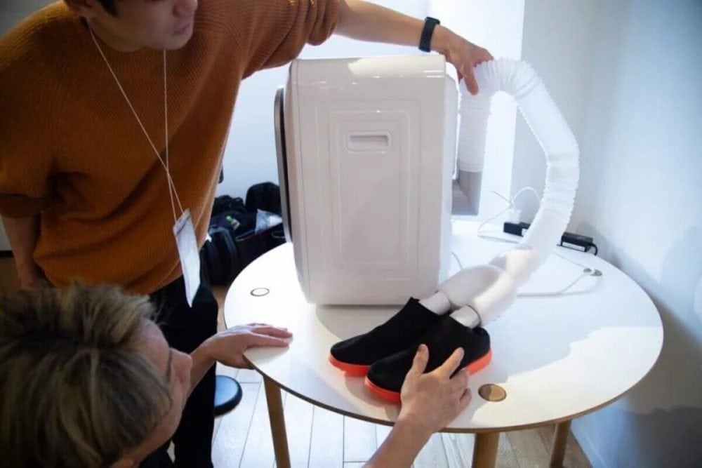 第1位　【コンセントに挿すだけ】電気代1時間15円“部屋中どこでも使える”小型衣類乾燥機を試してみたら最強だった