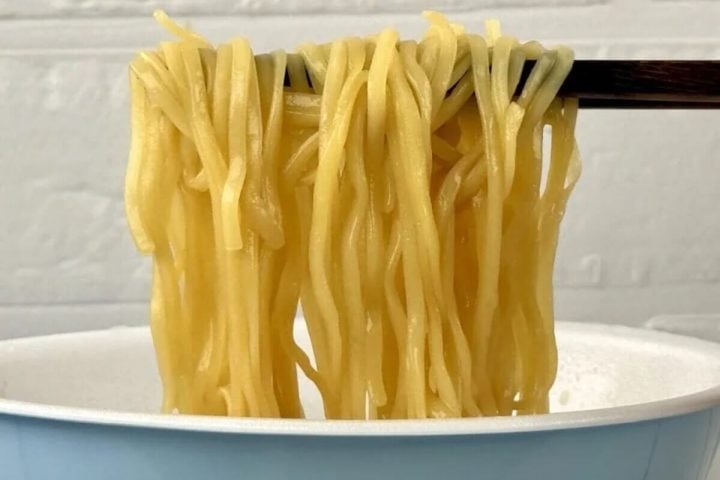 即席麺マニア絶賛「衝撃の1位」名店再現&鬼才コラボ、一口で理性が崩壊する背徳感MAXの新作…ほか【カップ麺の人気記事ランキングベスト3】(2026年5月版)