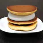 第1位　【セブンがお得すぎ】50%増量の「生どら焼」がヤバい！ホイップ2.4倍・粒あん1.5倍で幸福感高すぎ…アゴが疲れる極厚スイーツをグルメライターがガチ実食