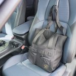 バッグは自立してくれるので欲しいものがスムーズに取り出せます