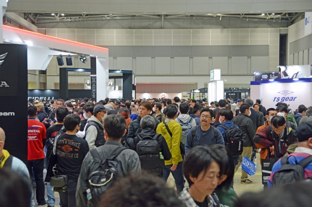 今年も東京モーターサイクルショーは来場者数を伸ばし、12万人弱。