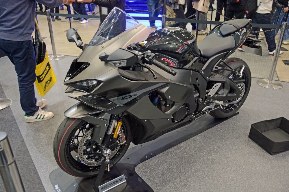 速さを求めるライダーに支持されるメーカー屈指のスーパースポーツモデル「ZX-10R」