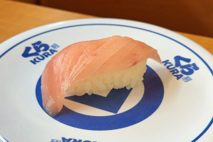 【実食】110円はバグ!?くら寿司「3日間限定の熟成中とろ」が美味すぎた!サーモン&肉フェアから浜ちゃんコラボまでグルメライターが徹底レポ