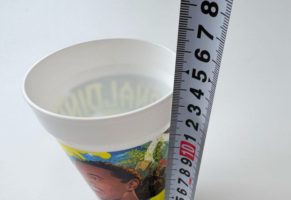 カップは縦約14㎝ほど