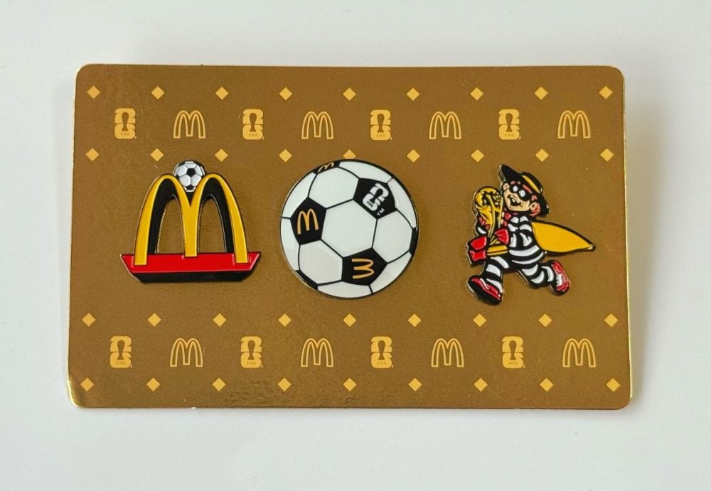 ファッションのアクセントにも◎「ピンズセット」