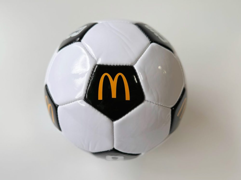 部屋に飾りたくなる可愛さ！「ミニサッカーボール」
