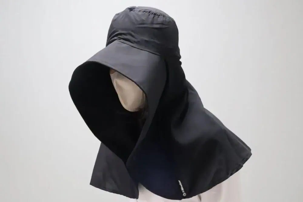 第1位 【ワークマン】怪しいけど…効果絶大?“1280円の着る日傘”が凄かった!最強の日焼け対策帽子「Xshelter 暑熱α フレアケープハット」の実力を徹底レビュー