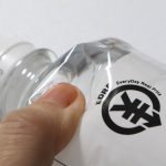ペットボトルがやわらかくへこみやすい