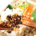 ザクザク食感が魅力の「食べる自家製のゴマ醤油」