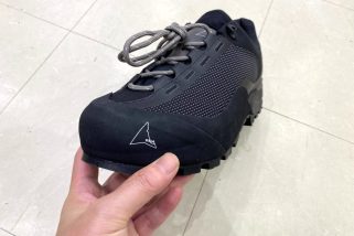 【全天候型の最強スペック】街も山も無敵な防水＆ビブラム搭載の傑作シューズ、ROA「HIDA LOW」を試し履きレビュー