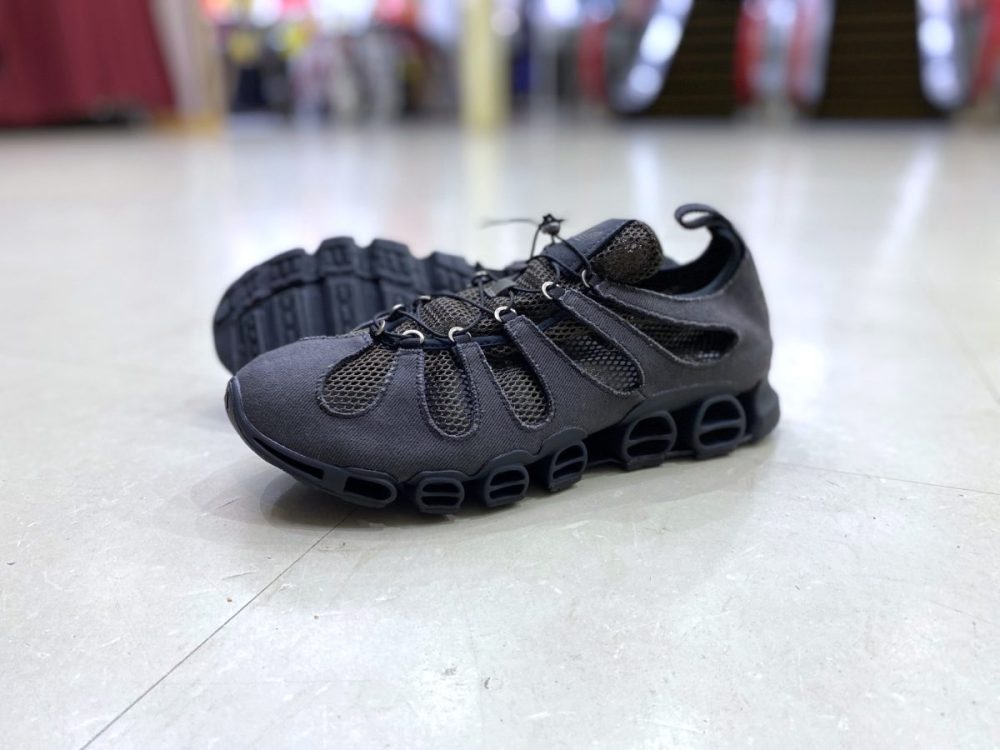 adidas Originals AV MEGARIDE CUTOUT CANVAS 