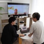 音」に妥協しないオーディオ機器メーカーが、本気で開発した7cmの隙間に設置できる超薄型サブウーファーを試してきた！