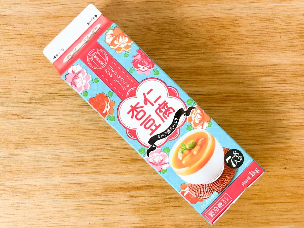 いまどき駄菓子屋でも50円を切るお菓子を発見するのは難しい時代に、完全なる価格破壊を起こしているスイーツです
