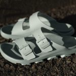 【アウトドアにも使える即戦力サンダル】スノーピークにて国内限定色のビルケンシュトックが登場