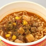 日清食品 カップヌードル スパイスSHOCKカレー／スパイスが効いているので満足感は高いのに、カロリー・塩分ともに優等生という、食べた後に罪悪感のない設計に