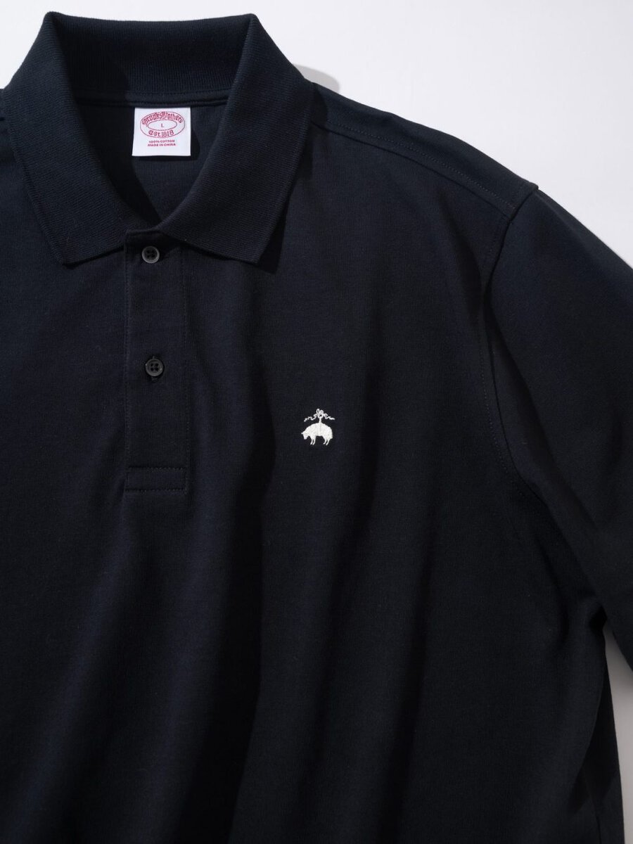 ホワイトとネイビーは胸元の「Golden Fleece」刺しゅうの配色を変更