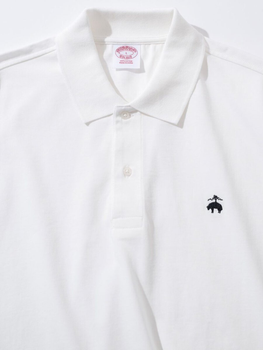 ホワイトとネイビーは胸元の「Golden Fleece」刺しゅうの配色を変更