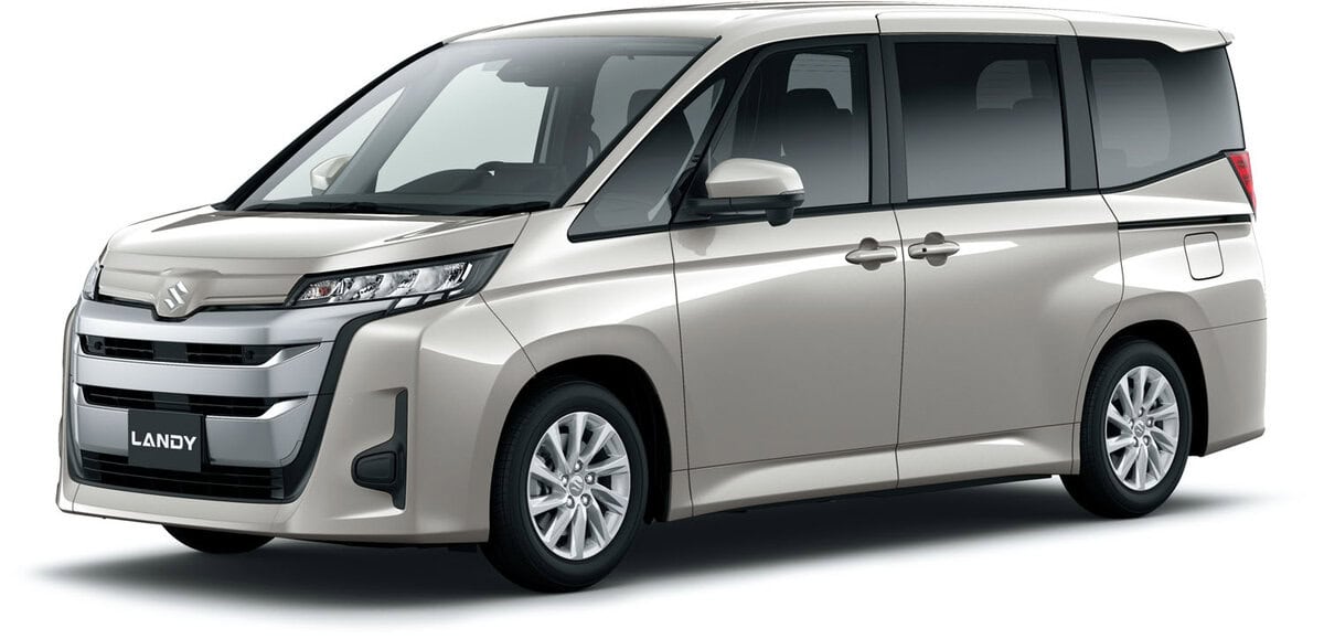 2022年7月に登場した現行4代目ランディ。日産 セレナからトヨタ ノアにOEM先が変更された
